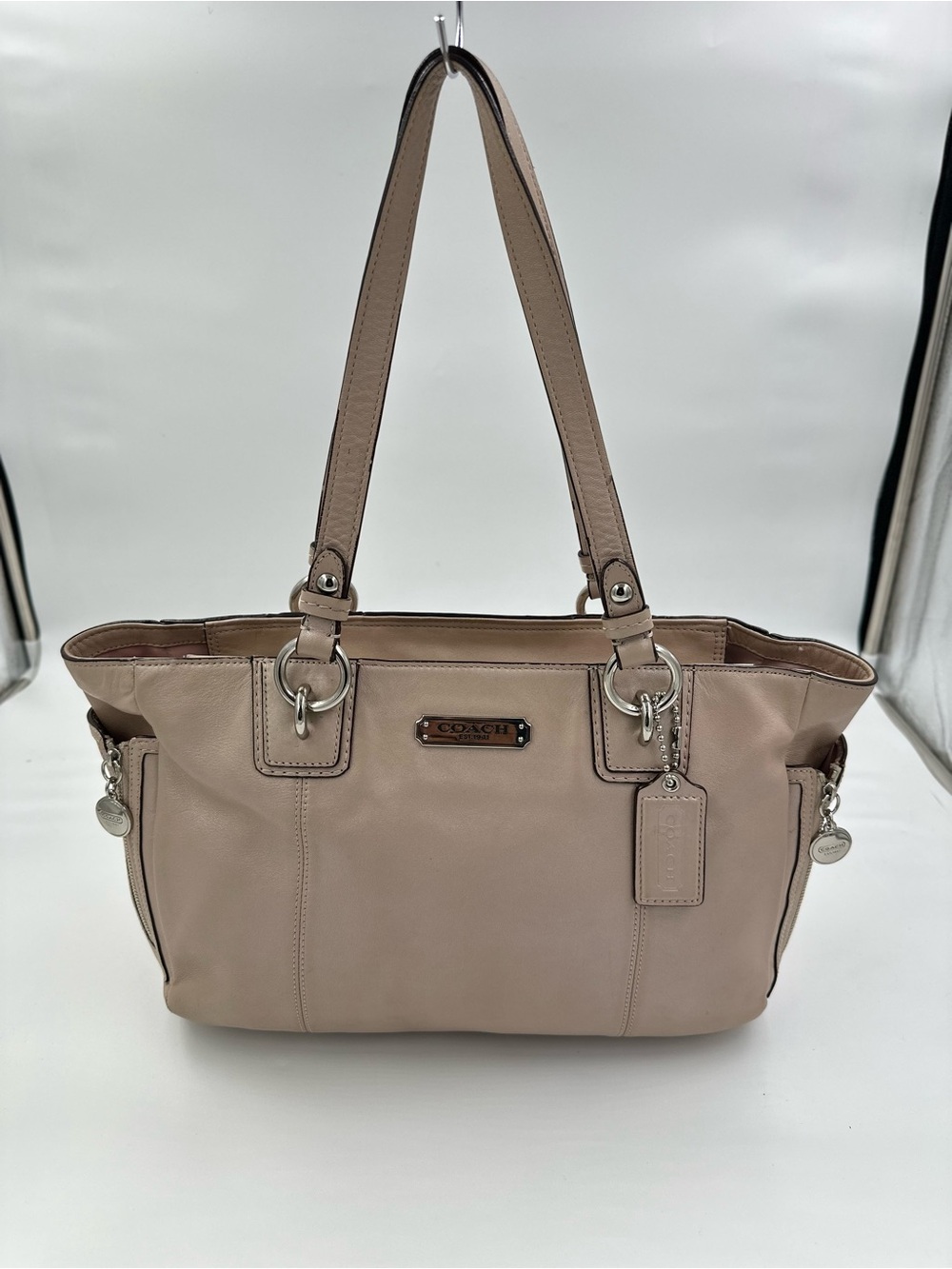 Coach Gallery East West Tote F19252